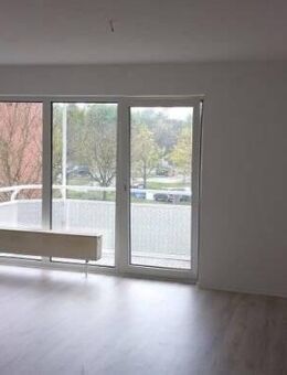 1-Raum Wohnung mit Balkon - Stralsund
