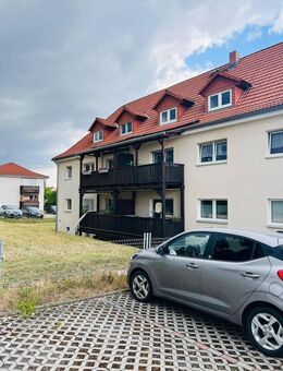 Charmante DG-Wohnung in ruhiger Lage - Saalfeld (Saale)