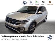 VW T-Cross, 1.5 TSI Move, Jahr 2023 - Berlin