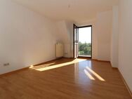 Ab 01.10.2025! Gemütliche Dachgeschosswohnung mit Südbalkon und schöner Aussicht! - Görlitz