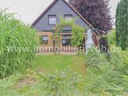 Einfamilienhaus, Vollkeller, große Garage / Familienfreundliche Lage / Dach mit Photovoltaikanlage / Gas-Heizung 2023 erneuert / Dachbodenzimmer - Barsbüttel
