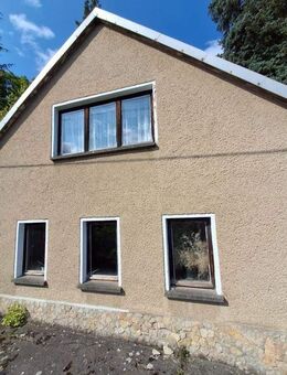 Objekt-Nr5.: 9425 - idyllisches Einfamilienhaus mit Kamin, Außenkamin, Pool und Garage auf großem Grundstück in Rudolstadt - Rudolstadt