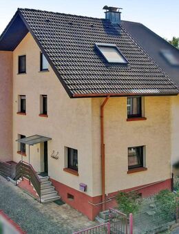 Großzügige Doppelhaushälfte mit sonnigem Garten in Grünwettersbach - Karlsruhe