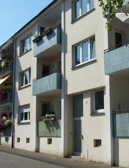 3-Zimmer Erdgeschoss-Wohnung mit Balkon in MG-Rheydt - Mönchengladbach