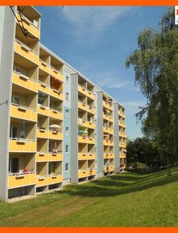 Einziehen und Wohlfühlen! 2-Raum-Wohnung mit Aufzug // Balkon mit Weitblick // Küche mit Fenster! - Gera