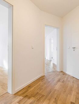 Frisch renoviert & hell - 2 Zimmer mit stilvollem Duschbad - Leipzig