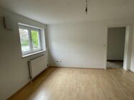 Ruhige, neu renovierte 2,5 Zimmer-Souterrain-Wohnung, 15 min westl. von Regensburg - Deuerling