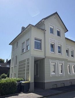 Kapitalanlage oder Freiraum zur Eigennutzung mit 3 Garagen - Plettenberg