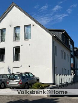 Stilvolle DG-Mietwohnung in bester Lage von Herrenberg - Herrenberg