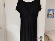 Gr. 40-42, Kleid inklusive Versand! - Lucka