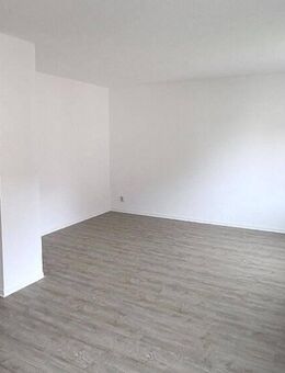 Sparen Sie mit uns! 3 Zimmer in der 1 Etage möchten bewohnt werden - Aschersleben