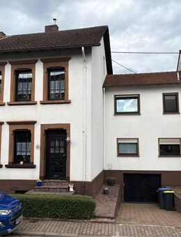 Gepflegtes 1-2 Familienhaus mit Garten und großem Carport in Nalbach - Piesbach - Nalbach