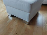 Ecksofa, passende Hocker, Beistelltisch - Wiernsheim