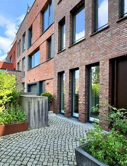 IHR DESIGN STADTHAUS VON BE ARCHITEKTEN - ZUHAUSE IN DER FINKENAU - Hamburg