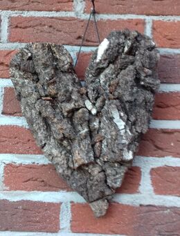 Deko aus Baumrinde Herz Gartendeko Naturdeko, Herbstdeko Unikat - Wilster