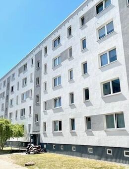 Wohnen - 04. OG - links - Ziolkowskistraße 46 - Schwerin