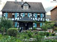**Eindrucksvolles Fachwerkhaus mit idyllischem Innenbereich** - Hanau (Brüder-Grimm-Stadt)