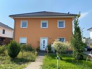 Top gepflegtes, sehr geräumiges Zweifamilienhaus, zwei Gärten, Balkon in Hoppegarten bei Berlin - Hoppegarten