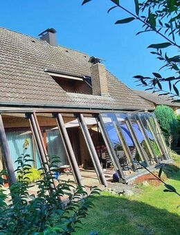 Gepflegtes Einfamilienhaus mit Garage ! - Uelzen