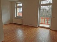 --- Wohnung mit Balkon und Einbauküche --- - Weißenfels