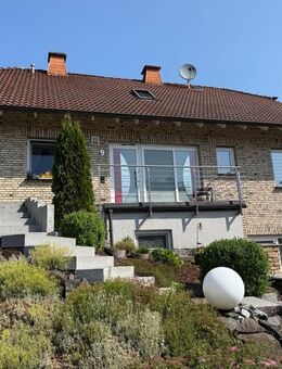 Ansprechendes Wohnhaus in schöner Ortsrandlage von Girod - Girod