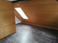 ** Renovierte Dachgeschosswohnung in Clausthal-Zellerfeld** - Clausthal-Zellerfeld