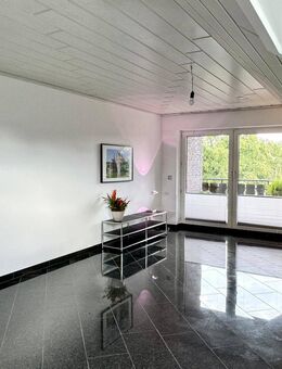 Traumhafte Dachgeschosswohnung mit einer großen Panorama-Loggia! - Dorsten