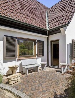 Exklusives Einfamilienhaus mit Pool - im Bergedorfer Villenviertel idyllische Außenbereiche - Hamburg