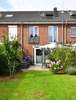 Trittau - Mittelreihenhaus mit guter Raumaufteilung und ausgebautem Dachstudio in zentraler Lage - Trittau