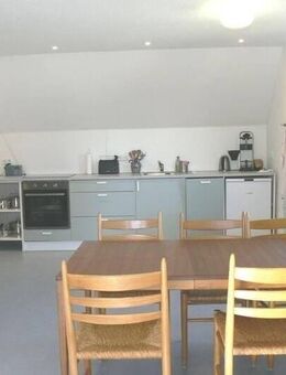 3 1/2-Zimmer-DG-Wohnung in Crailsheim-Teilort (voll möbliert) - Vermietung bis 31.07.2026 befristet - Crailsheim
