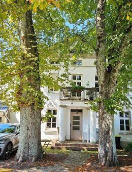 *** Stilvolles Wohnhaus mit Büro in zentraler Lage + eigenem Parkplatz*** - Lüdenscheid