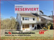 Gepflegte Doppelhaushälfte mit Einbauküche, Garage und sonnigem Garten - Meßkirch