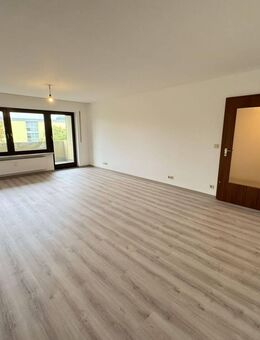 Großzügige 3-Zimmer-Wohnung in Stein mit Loggia und Stellplatz - Stein (Bayern)