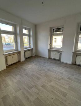 Gemütliche 3-Zimmer-Wohnung im Erdgeschoss mit Wintergarten! - Magdeburg