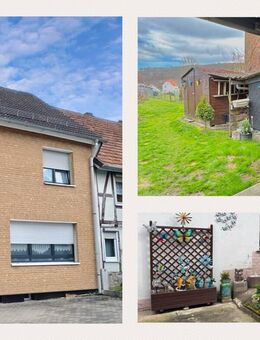 Zauberhafte, geschmackvoll renovierte Doppelhaushälfte in harmonischer Lage von Liebenau-Haueda - Liebenau (Hessen)