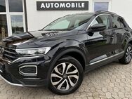 VW T-Roc, 2.0 TDI Active, Jahr 2021 - Königsfeld (Schwarzwald)