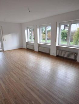 Öhningen: 2 Zimmer-Erdgeschosswohnung mit großer Terrasse / EBK - frei ab 01.11.2025 - Öhningen