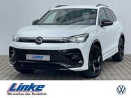 VW Tiguan, 2.0 TDI R-Line Black Style, Jahr 2024 - Crailsheim