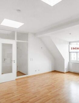 IMMOBERLIN.DE - Moderne Dachgeschosswohnung mit Lift & Pkw-Stellplatz - Potsdam