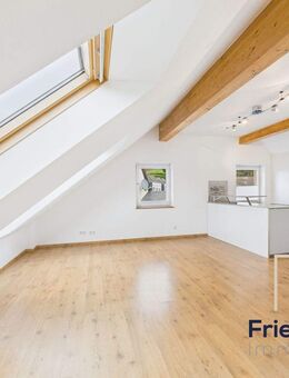 Charmantes Dachgeschoss mit Wohlfühlfaktor - Modern wohnen in Hetzerath - Hetzerath