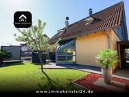 Einfamilienhaus in Neuried - Ihr neues Zuhause mit Garten, Pool, Sauna & PV-Anlage - Neuried (Baden-Württemberg)