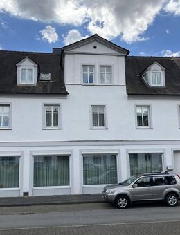 Großzügiges Wohn- und Geschäftshaus in zentraler Lage von Bad Karlshafen - Bad Karlshafen