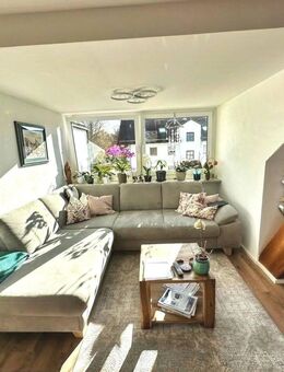 Große Dachgeschosswohnung in Ismaning - Ismaning