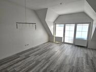 Helle 3-Zimmer Dachgeschoss-Wohnung mit Balkon und Tiefgaragenplatz zu verkaufen - Gottmadingen