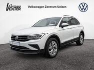VW Tiguan, 2.0 TDI Life, Jahr 2021 - Uelzen