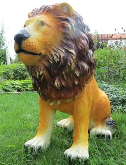 Dekofigur Löwe sitzend Gartendeko Gartenfigur - Hergisdorf