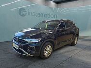 VW T-Roc, 1.0 TSI LIFE APP-CON WINTERKT, Jahr 2023 - München