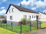 Schönes, freistehendes EFH mit Garage und großem Garten in ruhiger Lage - Wadern