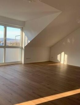 helle sanierte Single-Wohnung zentral gelegen mit Blick zur Befreiungshalle und Donau - Kelheim