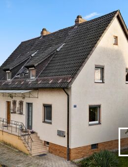 Zwei Doppelhaushälften mit großem Grundstück und flexiblen Nutzungsmöglichkeiten in toller Lage - Bayreuth